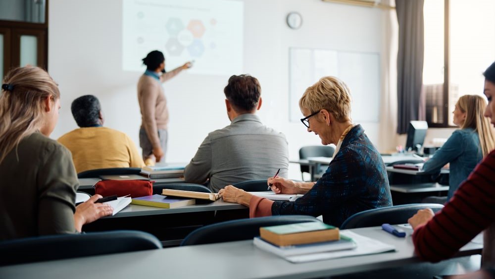 Billede til nyheden Du kan få op til 25.000 kroner til kurser og efteruddannelse